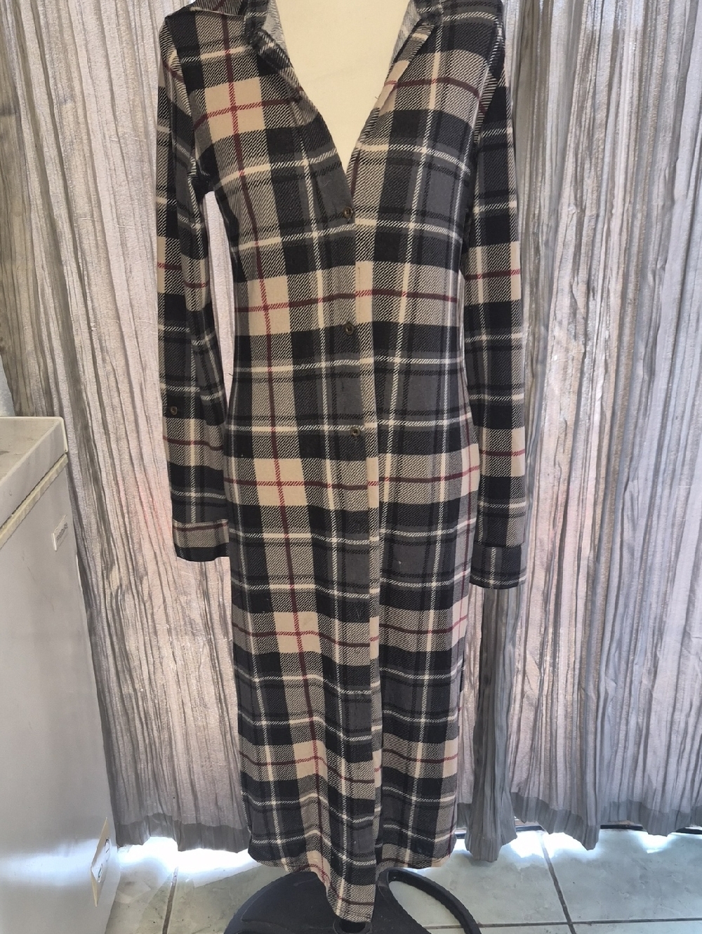 New York Laundry  Button-Front Long Shirt Dress/ Wear It Open Like A Shawl. Sm.